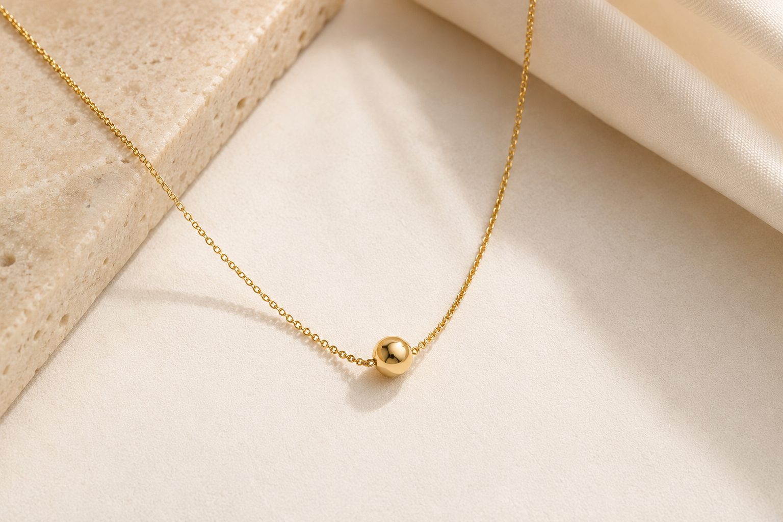 Gold Minimal Necklace